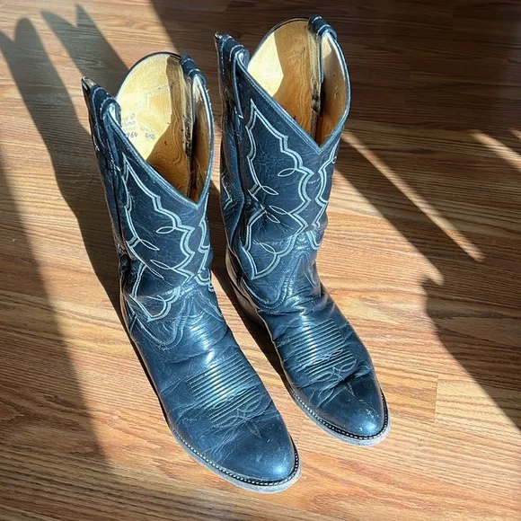 Tony Lama black leather Cowboy Western  boots pull on Vintage