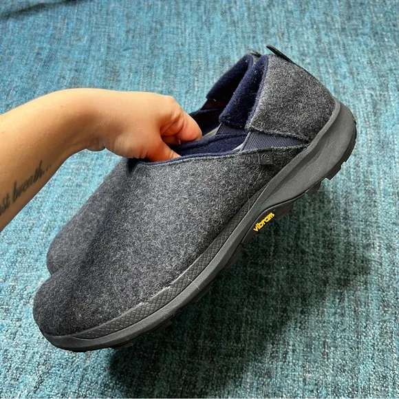 Topo Rekovr 2 Slip On Sneakers Wool Upper with Vibram Sole in Grey Navy Blue