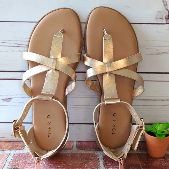 Torrid T-Strap Gladiator Sandal Women's 10WW Wide Rose Gold Summer Casual NWOT