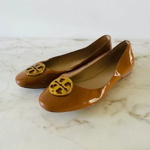 TORY BURCH Brown Patent Leather Ballerina Flats Gold Logo - US 7.5