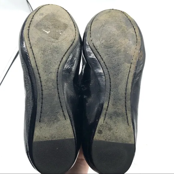 TORY BURCH Caroline Ballet Flats Black Leather Patent Slip On Medallion 8.5 Logo