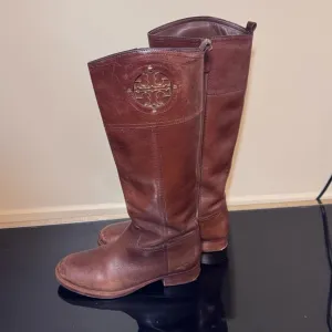 Tory Burch Classic Kiernan Almond Brown Leather Women’s Riding Boots Sz 6.5 M