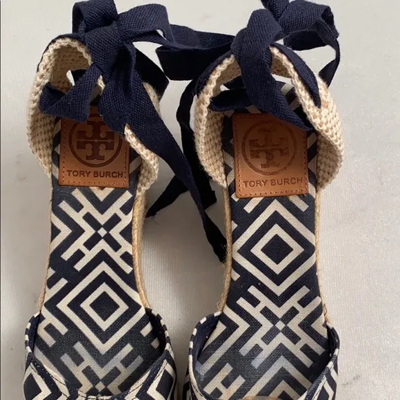 Tory Burch Clubhouse navy and cream geometric espadrilles 39