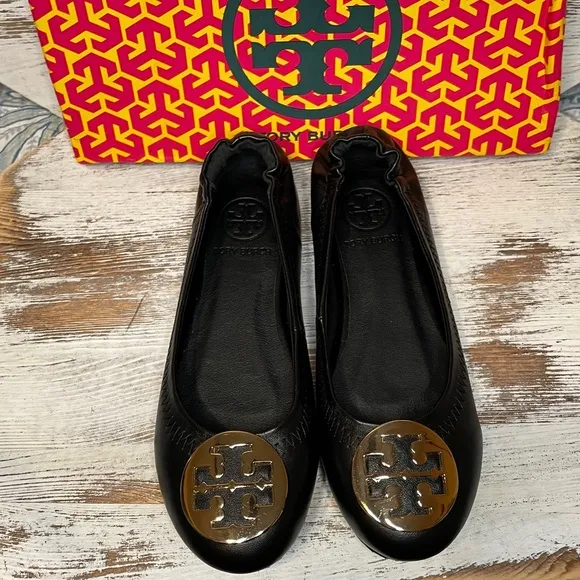 TORY BURCH Flats Womens Size 6 Shoes Slip On Black Leather New in Box