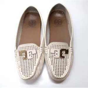 Tory Burch white leather flat loafers Size 5 driving moccasins logo