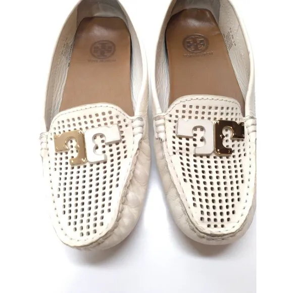 Tory Burch white leather flat loafers Size 5 driving moccasins logo