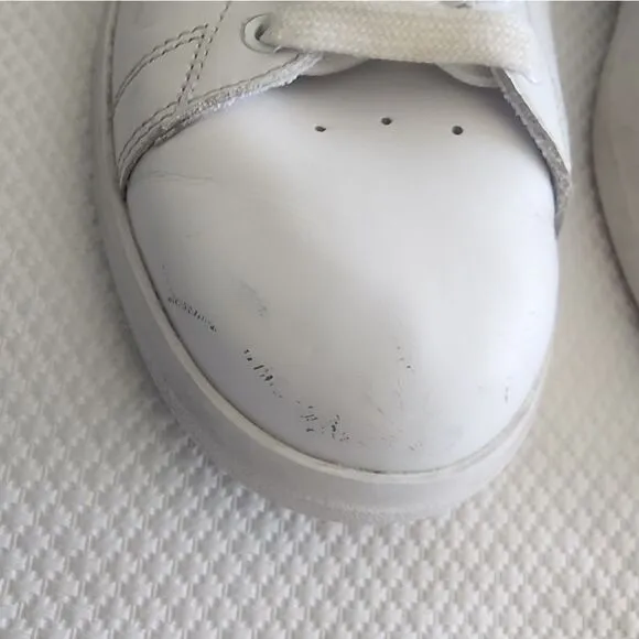 Tory Burch White Leather Sneakers with Low-Top Design some scratch