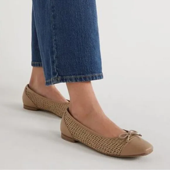 Trendy Women's Woven Cap Toe Ballet Flats - Stylish Comfort for Work or Play