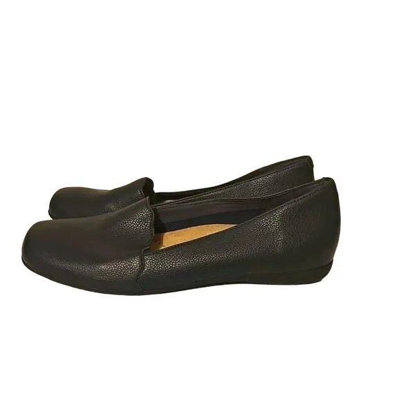 Trotters Sage Flats Women's Size 8‎ N Navy Blue