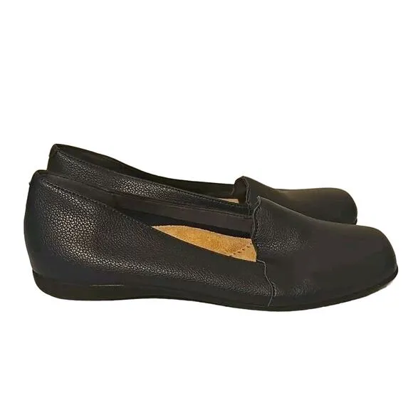 Trotters Sage Flats Women's Size 8‎ N Navy Blue