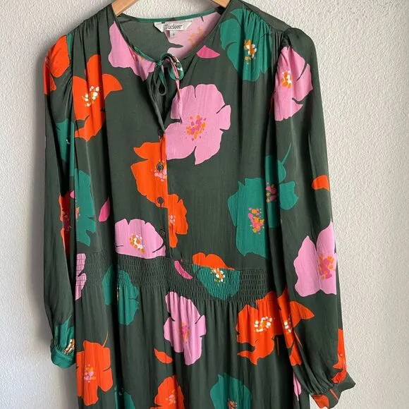 Tucker The Juliette Dress in Evergreen Poppies