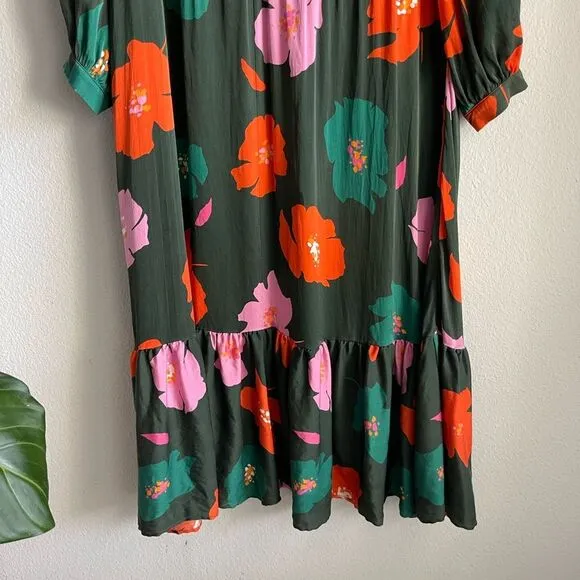 Tucker The Juliette Dress in Evergreen Poppies