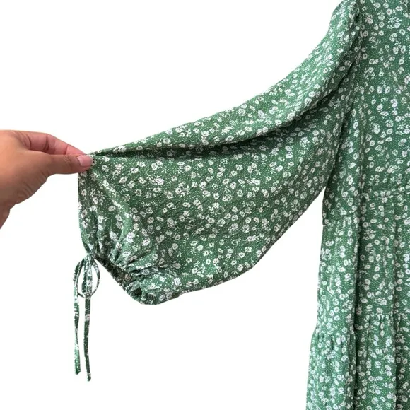 Tuckernuck Hyacinth House Green Ditsy Floral Mila Midi Dress Size XS Boho Ruffle
