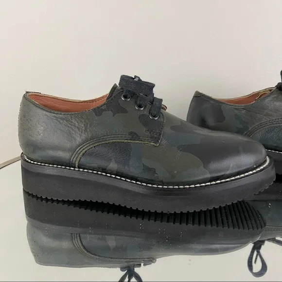 TWO THOUSAND NEVER Leather Green Black Camouflage Vibram Platform Loafers