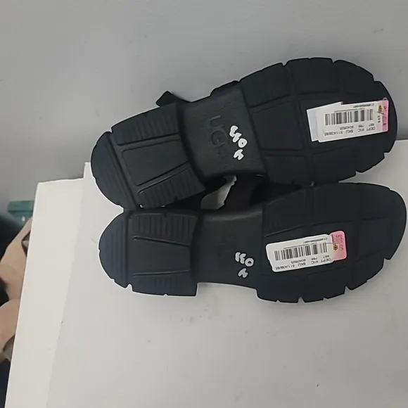 Ugg Ashton Multi strap Sandals