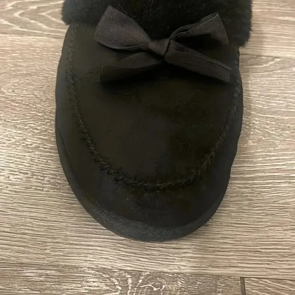 UGG Australia Black Hafnir Bow Slipper Flats Size: US 11