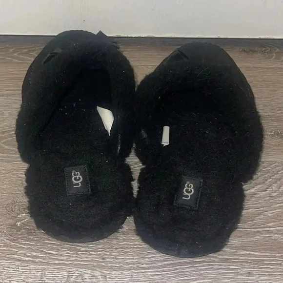 UGG Australia Black Hafnir Bow Slipper Flats Size: US 11