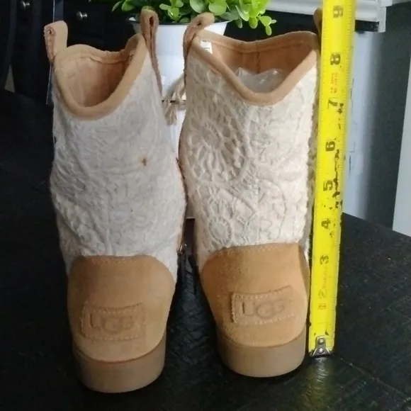 UGG BOOTS GIRLS