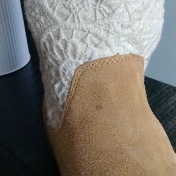 UGG BOOTS GIRLS