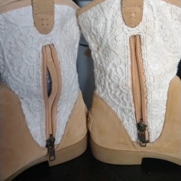 UGG BOOTS GIRLS