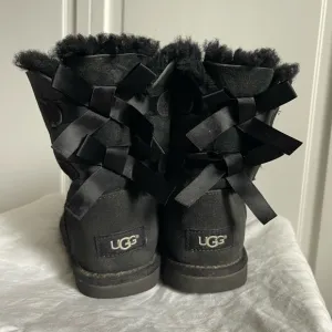 UGG Boots kids Bailey bow II Black Sz4