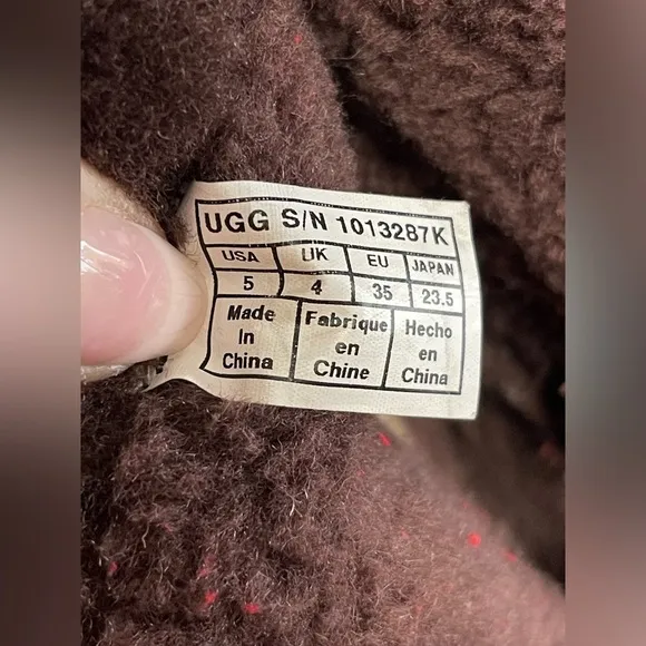 Ugg boots size 5 zip up back brown