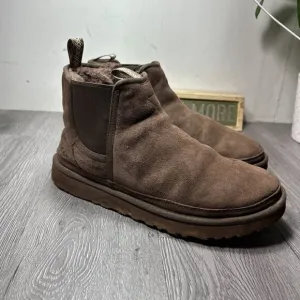 UGG Chelsea Boots Mens Size 12 Neumel Brown Suede Ankle Pull On