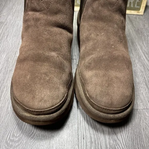 UGG Chelsea Boots Mens Size 12 Neumel Brown Suede Ankle Pull On