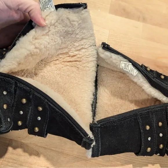 UGG Clovis Studded Zip Boot Black Size 1 Kid