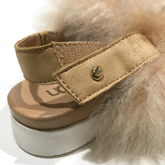 UGG HOLLY FURRY SANDALS -NATURAL TAN SHEEPSKIN -KIDS US 1 -NEW