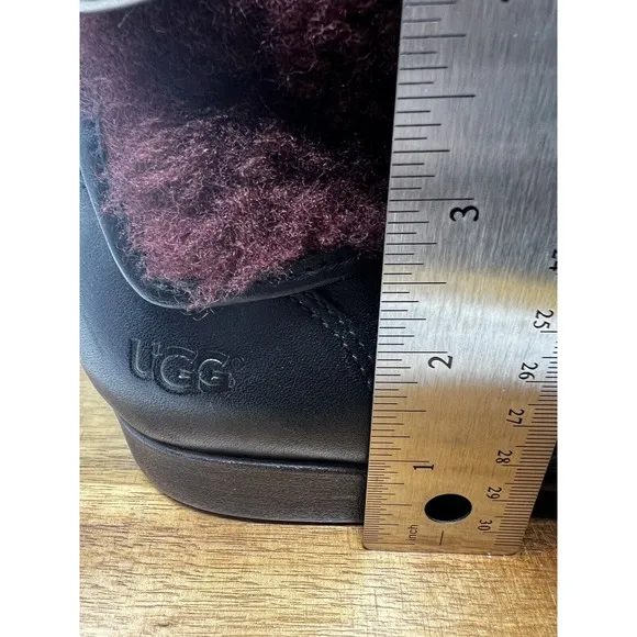 UGG Inez Boots Womens 7 Black Maroon Leather‎ Ankle Sherling Buckle Adjustable