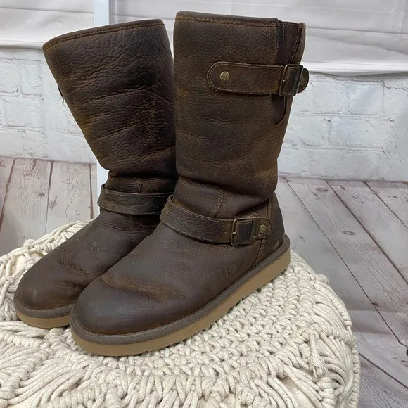UGG Kensington Brown Leather Lined Biker Size 8 pull on Boots