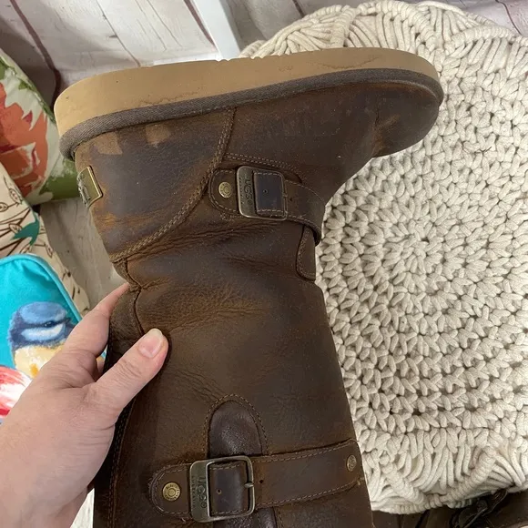 UGG Kensington Brown Leather Lined Biker Size 8 pull on Boots