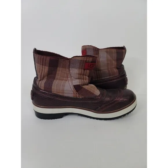 Ugg Marrais Womens Boots Size 9 Leather Blend Pull On Duck Boots