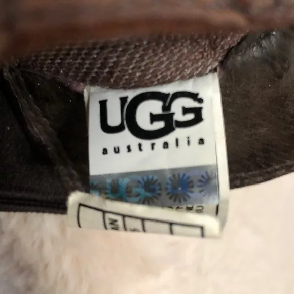 UGG Men’s Ankle Brown Leather Pull On Boots, Size 8.5, Rubber Sole
