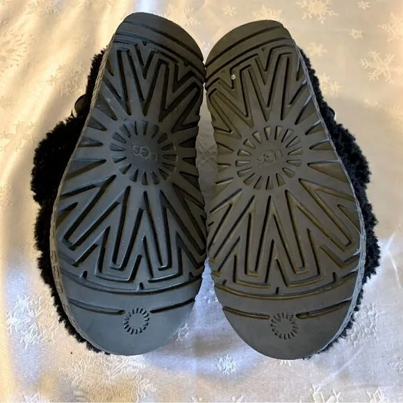 UGG Platform Sandals Black Shearling Great Soles Stretch Strap Sz 8 Gorgeous