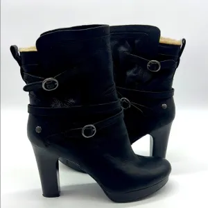 UGG women US 6.5 Style 1005645 Black leather heeled boots OLIVIA midi boot wrap