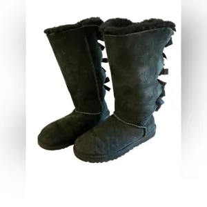 UGG Women’s Bailey Bow Tall II Black Suede Boots Size 7