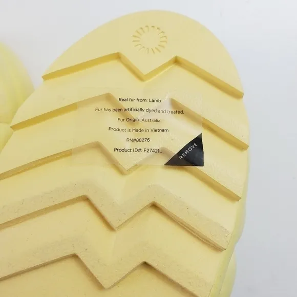 UGG Women's Maxi Puft Slide Slipper Sandals Banana Yellow Size 8