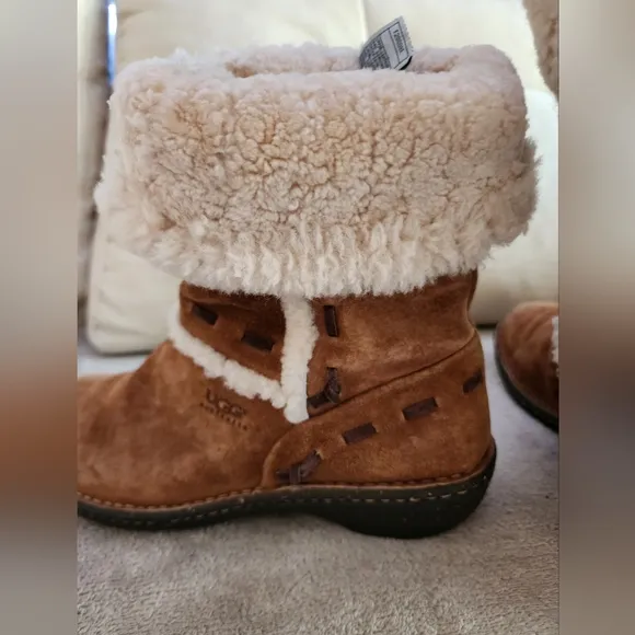 UGG Womens Size 12 43 Elijo Chestnut Suede Shearling Pull On Cuffed Boots