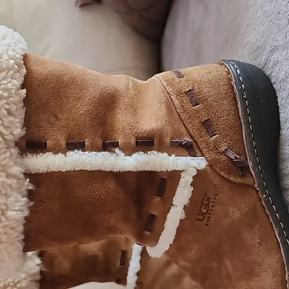 UGG Womens Size 12 43 Elijo Chestnut Suede Shearling Pull On Cuffed Boots