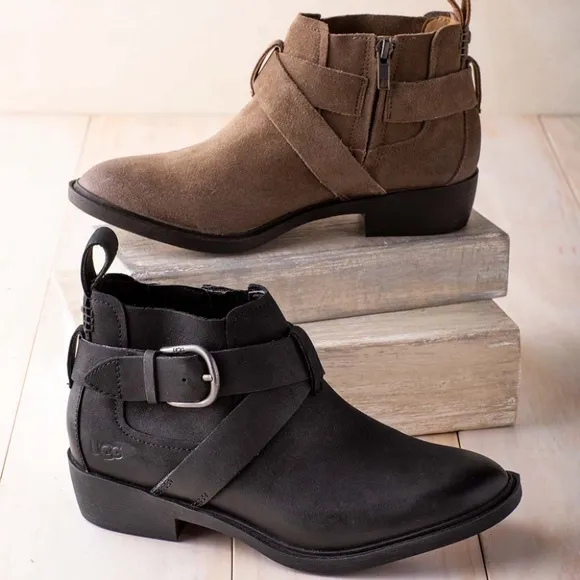 UGG Wylma Black Oiled Leather Moto Booties 1113422 Buckle Western Ankle Boots 7