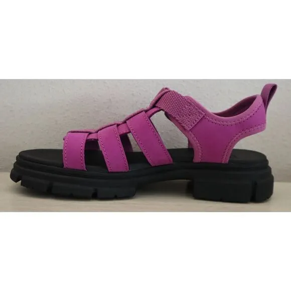 UGG 1152821K Girl's Sz 6 Mangosteen Purple Ashton Multistrap Sandals