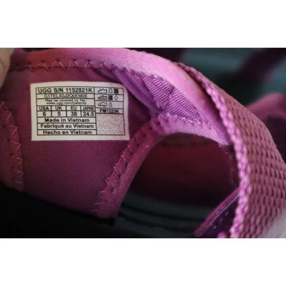 UGG 1152821K Girl's Sz 6 Mangosteen Purple Ashton Multistrap Sandals