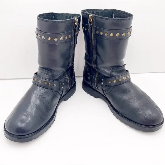 {UGG}Jamie Leather Riveted Combat Boots