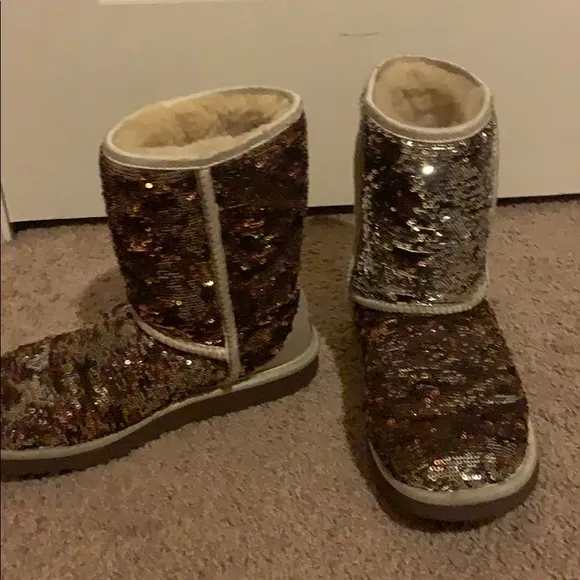 Uggs Sequin color changing boots