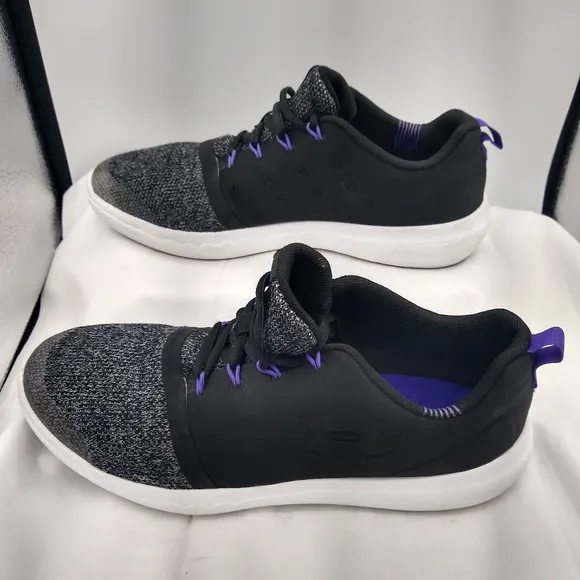 UnderArmour 5Wmns 7Y Sport  LaceUp Black Purple Knit Neoprene Camo Sole Sneakers