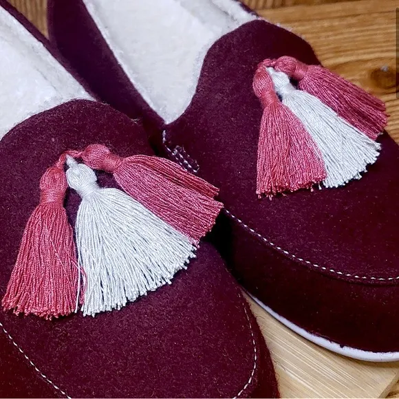 Unique, Cozy, Wool Fleece and Felt Slip On Tassel Flats size EU 39.5 US 8.5 WIDE