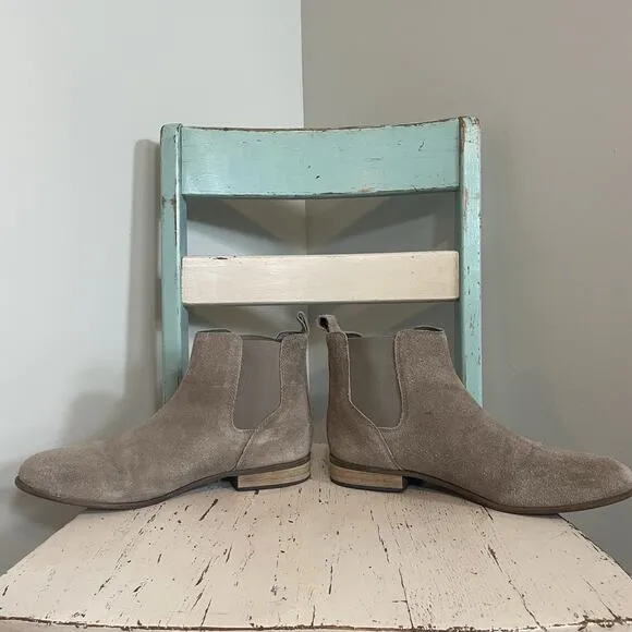 Urban Outfitters Men’s Boots Chelsea Ankle Size 10 Gray Suede Leather Pull On