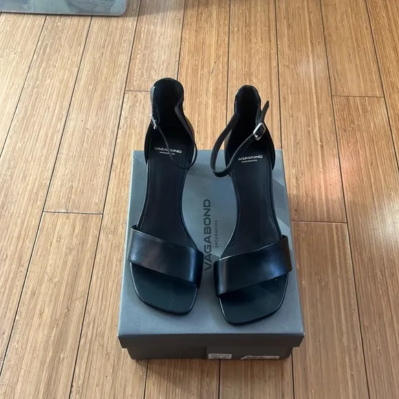 VAGABOND - NIB Luisa Heeled Sandal